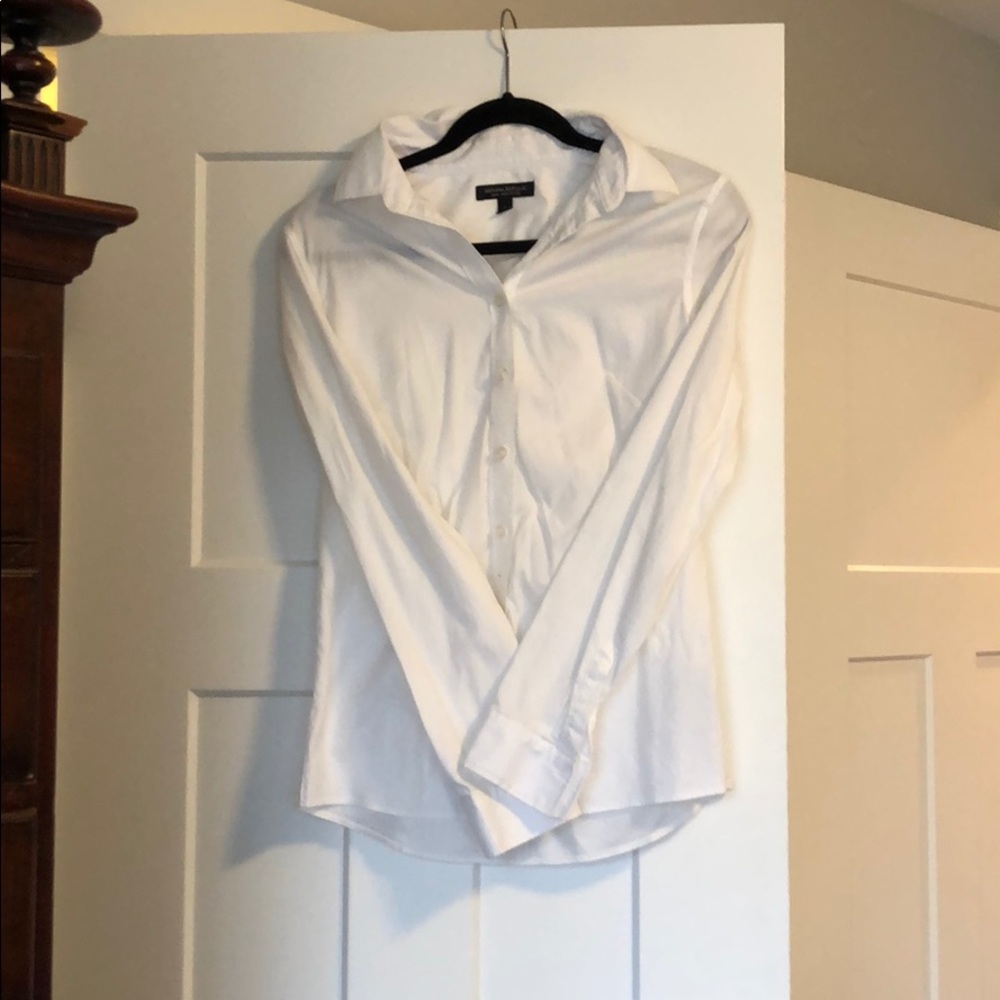 White Banana Republic blouse